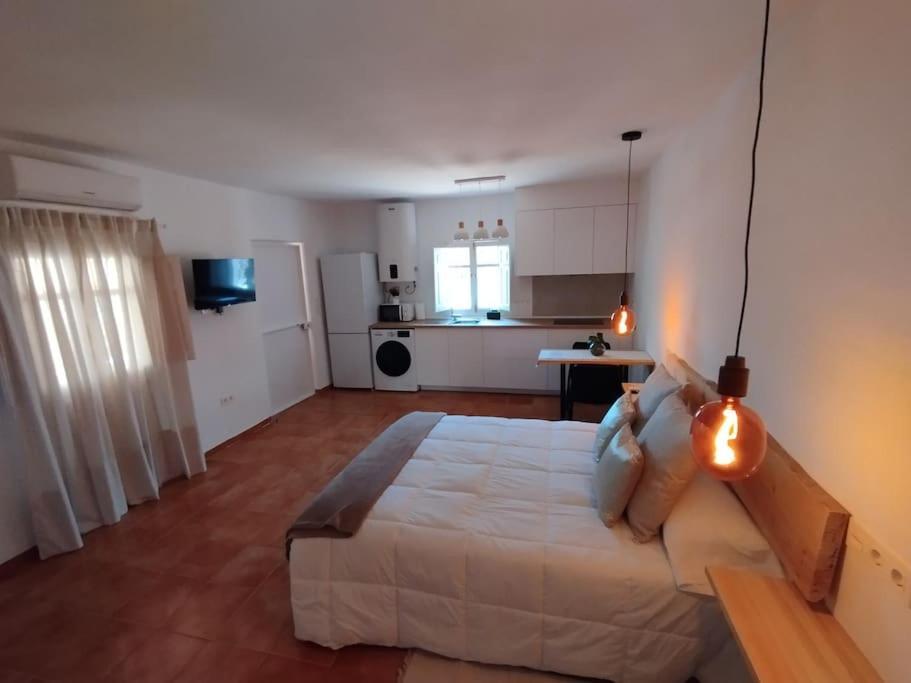 Casa En Granada Con Maravillosa Piscina Отура Экстерьер фото